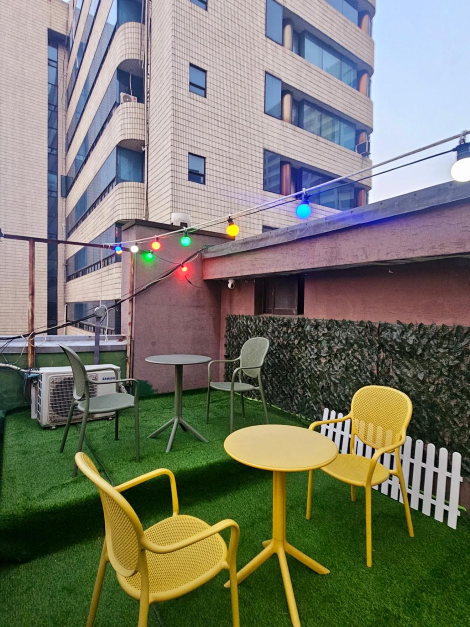 Hostel Space *